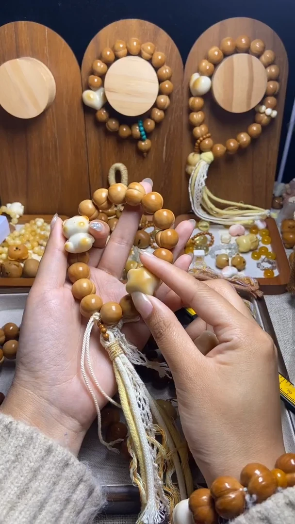 手串猴头核桃C****️全品纯手工聚宝盆星星小熊奶油流苏