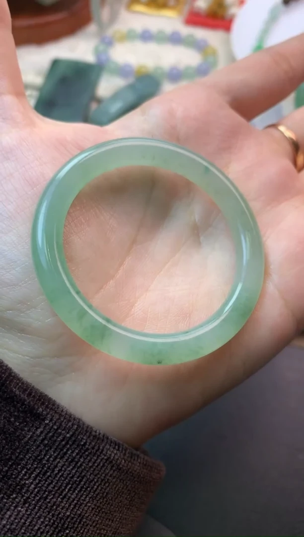 未镶嵌定制翡翠毛货