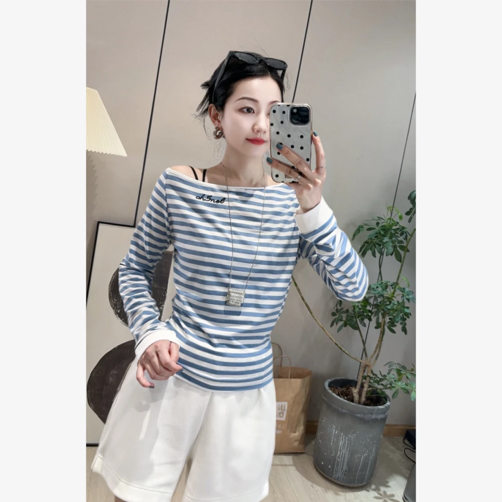 丽丽穿搭【蓝条小蛮腰】春夏韩系露肩弹力舒适刺绣条纹长袖T恤女