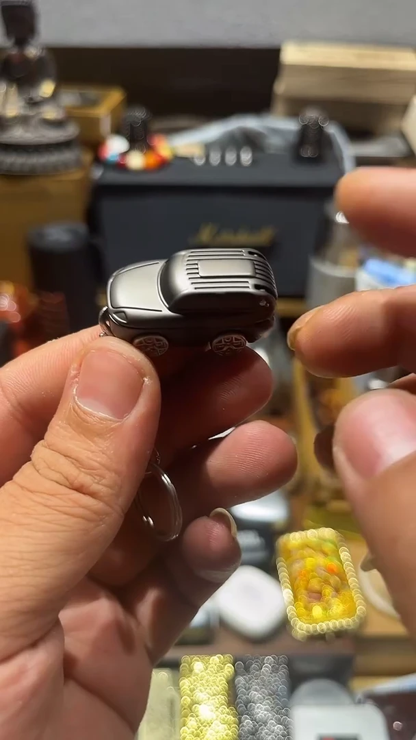 瓷片闪购商品 如图所示