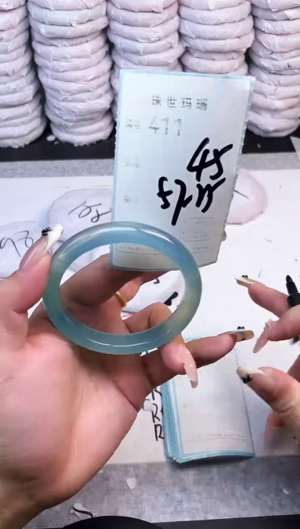 手镯玛瑙/玉髓未镶嵌411