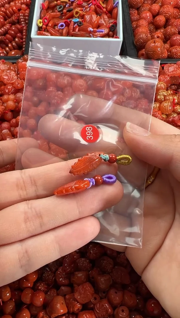 【闪购商品】南红玛瑙颈饰未镶嵌1