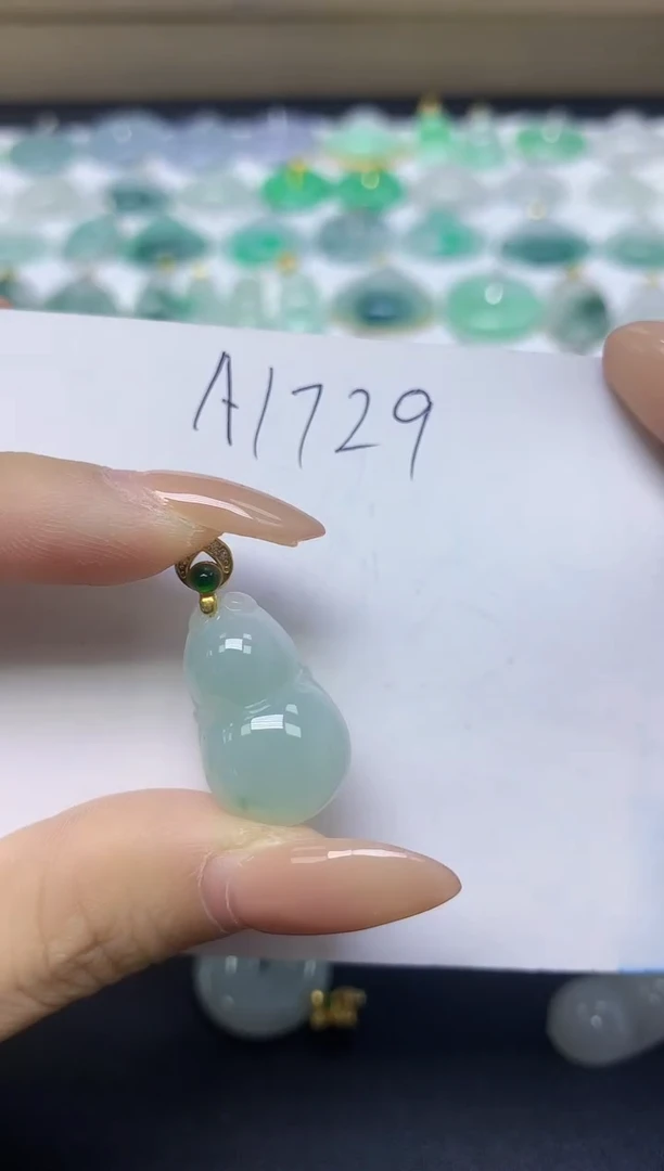 颈饰未镶嵌翡翠天然缅甸A货翡翠百元以上9元证书费自理