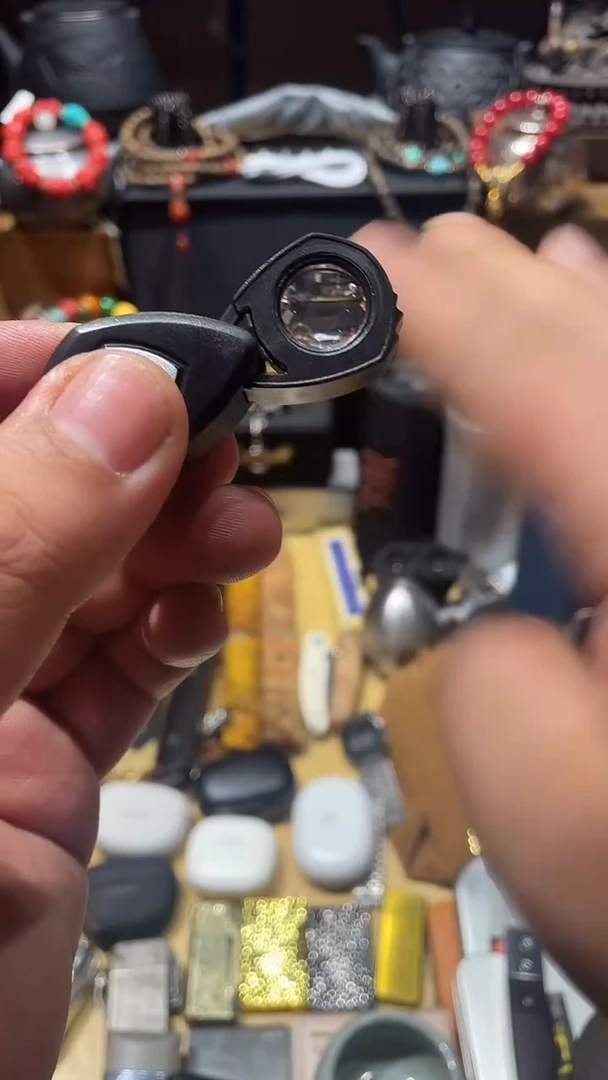 瓷片闪购商品 如图所示