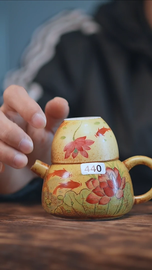【闪购商品】440景德镇手绘莲花小鱼套