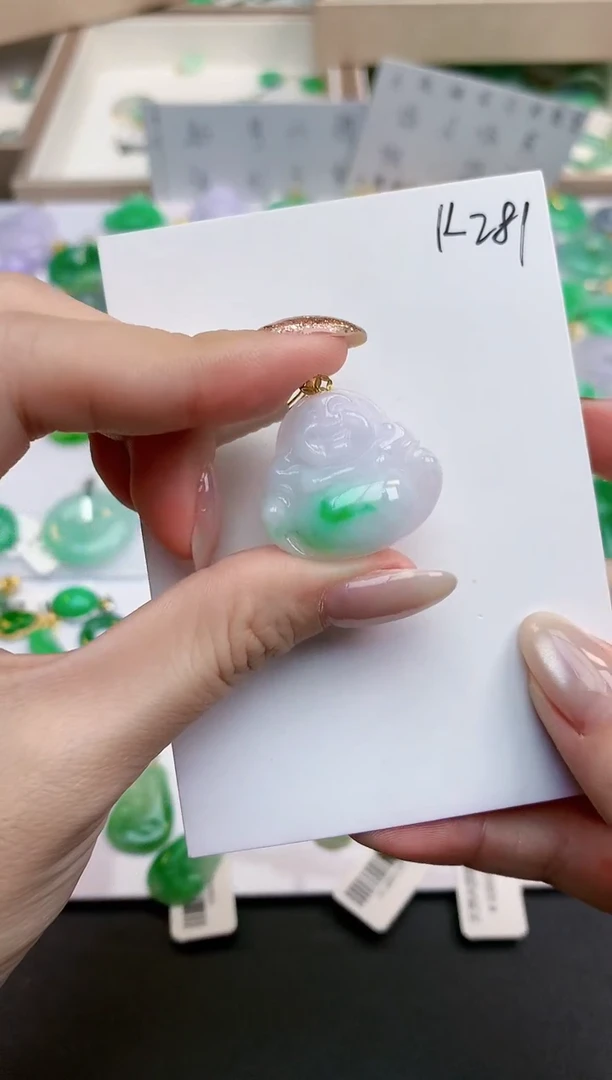 颈饰18K金镶嵌翡翠天然缅甸A货翡翠