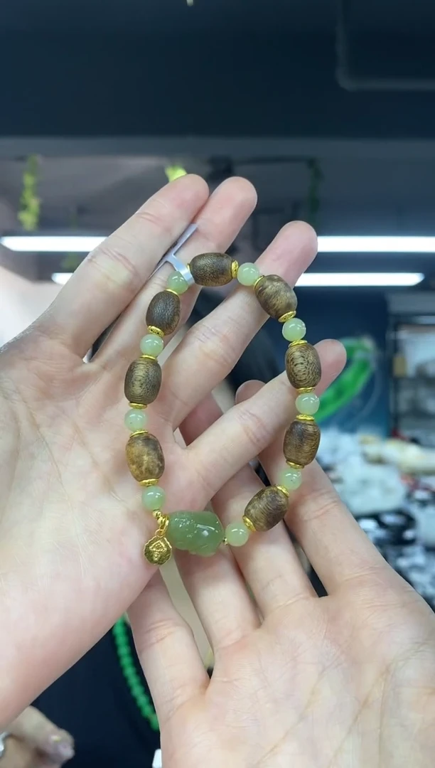 未镶嵌手串和田玉多样性发其一颜色微差