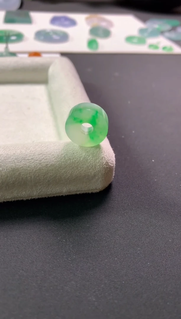 未镶嵌定制翡翠尺寸16.4*6.0