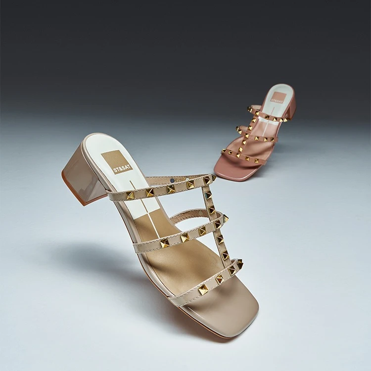 星期六时装凉鞋2024夏季新款柳钉时尚百搭款增高拖鞋女SSC2110318