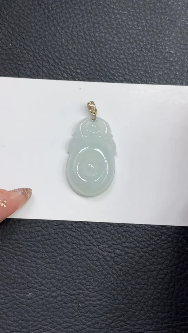 颈饰18K金镶嵌翡翠福贝