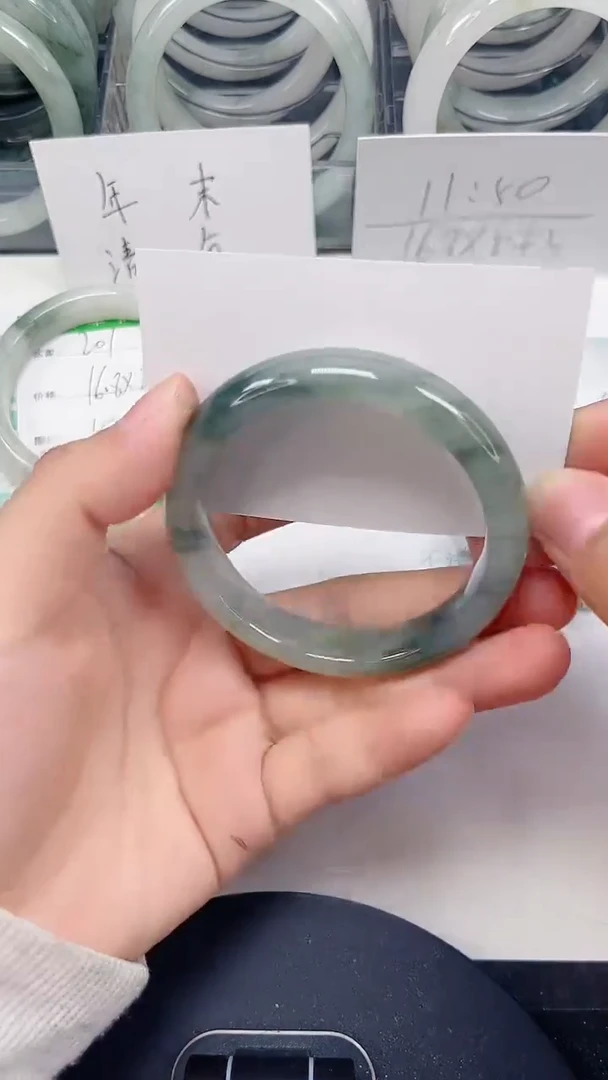 未镶嵌手镯石英质玉202-52/53