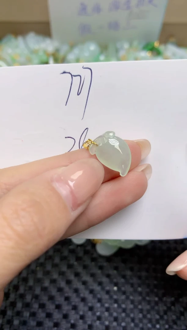 【闪购商品】翡翠颈饰18K金镶嵌天然缅甸A货翡翠