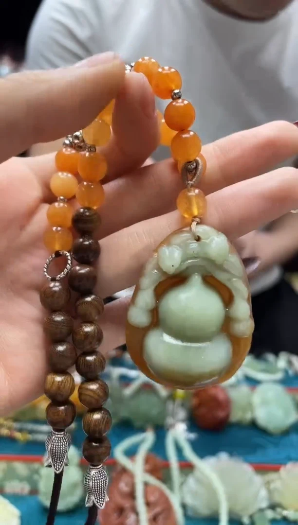 未镶嵌岫玉吊坠·