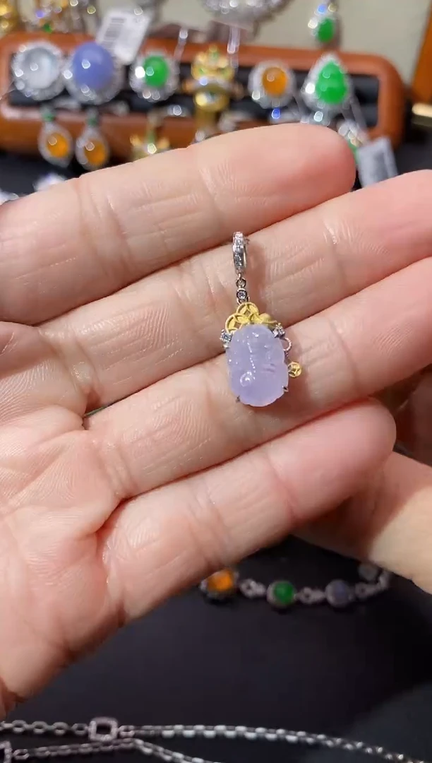 【闪购商品】翡翠吊坠(不含链)18K金镶嵌吊坠