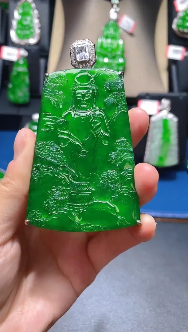 【闪购商品】翡翠颈饰未镶嵌天然A货翡翠W54