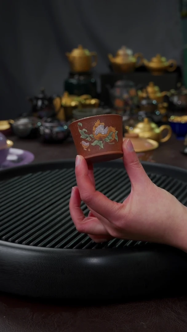 【闪购商品】杯【宜景窑紫砂鎏金】手绘石榴