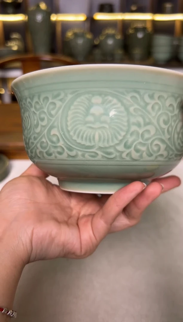 陶瓷耀州窑青釉6寸缠枝菊纹碗一只