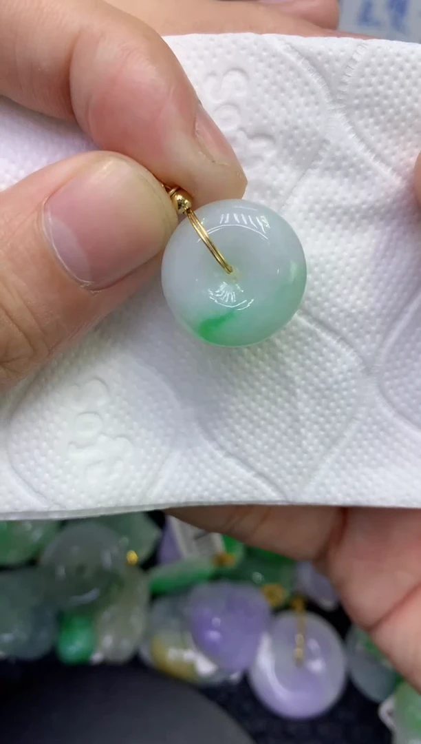 颈饰未镶嵌翡翠天然缅甸A货翡翠