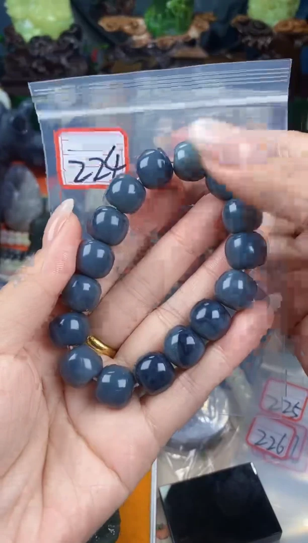 和田玉未镶嵌挂件和田玉