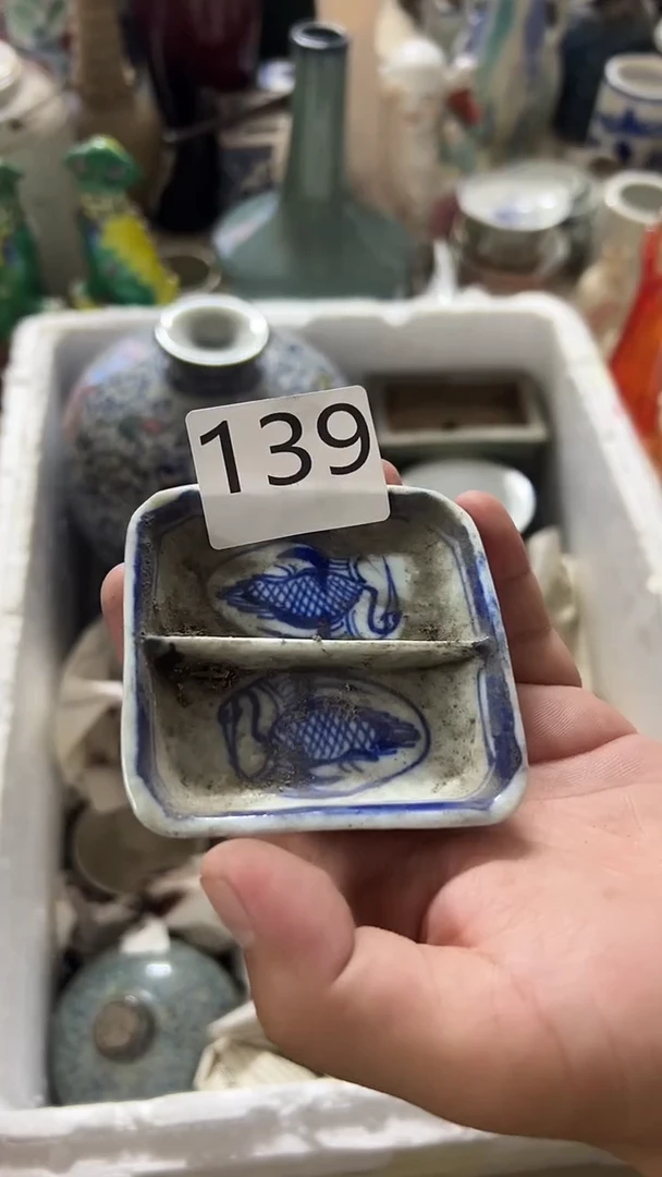 1有瑕疵的瓷器一单~~