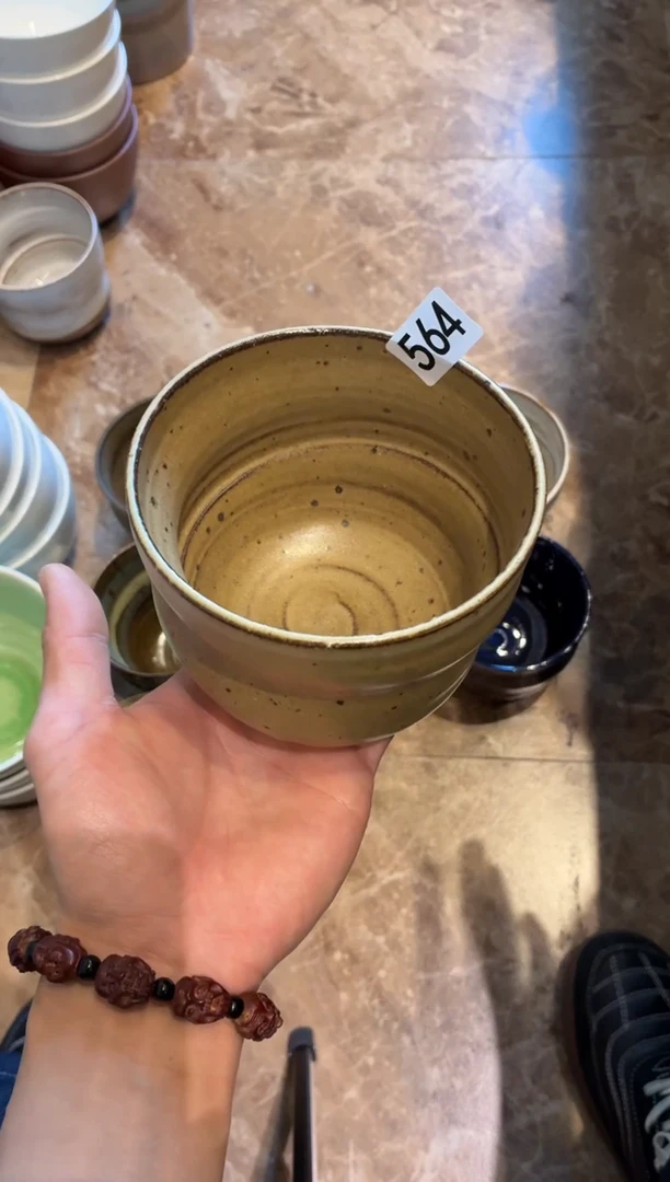 瓷片珣*564  燕麦黄扭扭碗1个