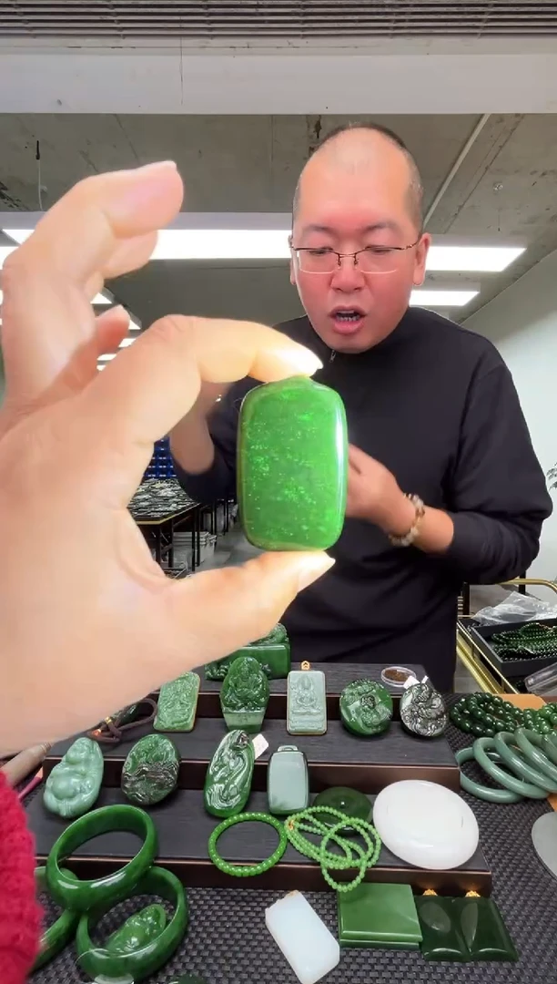 【闪购商品】和田玉颈饰未镶嵌无事牌吊坠