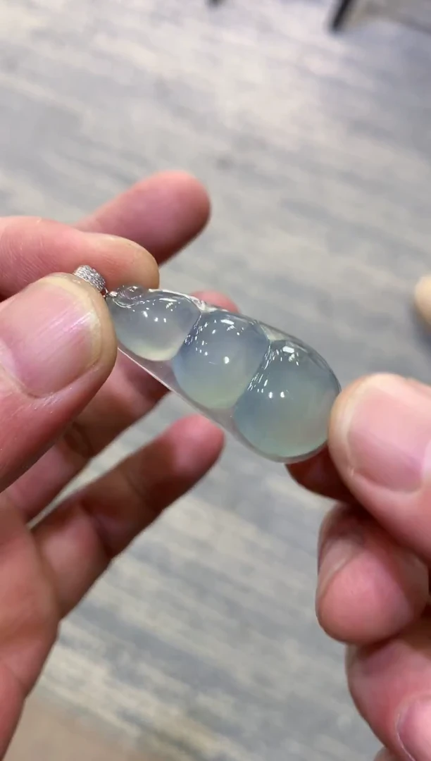 颈饰未镶嵌翡翠天然A货翡翠