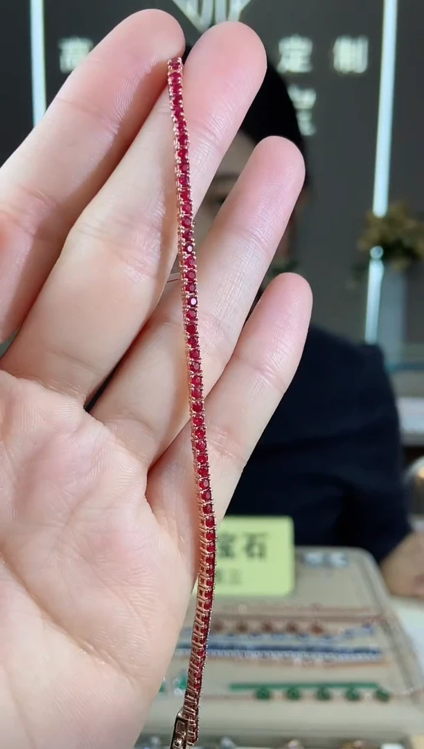 【闪购商品】红宝石手链18银S925镶嵌手链18