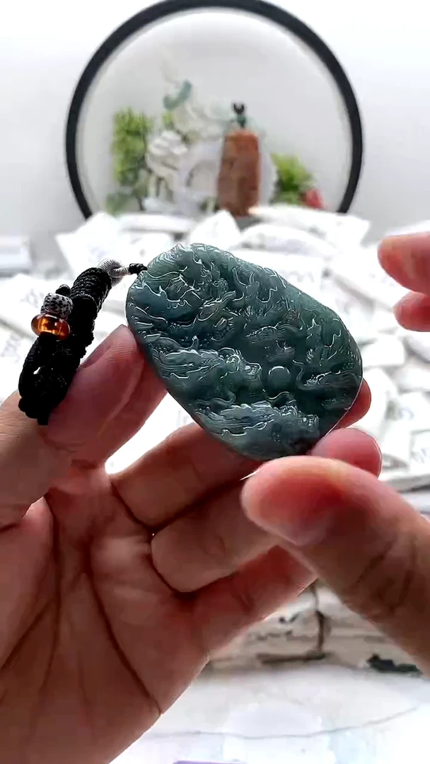 颈饰未镶嵌翡翠九龙2