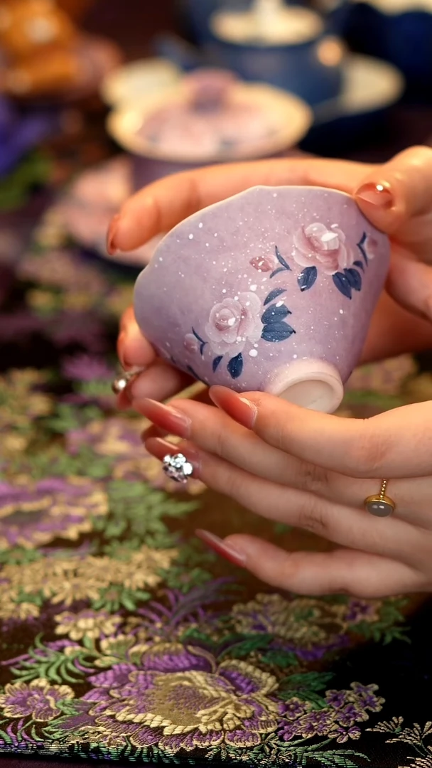 手绘玫瑰斗笠杯·····