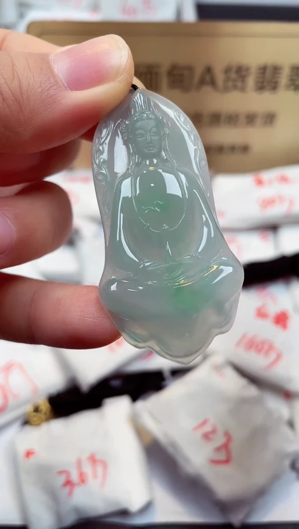 翡翠未镶嵌颈饰天然缅甸翡翠A货