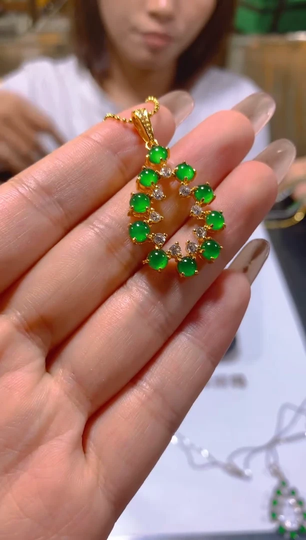 颈饰未镶嵌翡翠多样性发一