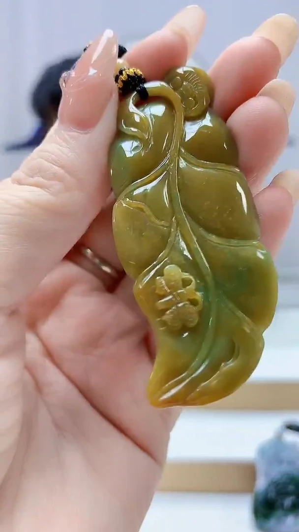 未镶嵌定制翡翠5060DD-毛货挂件18