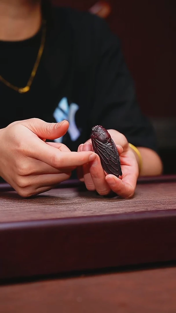 宜兴原矿紫砂   一鸣惊人