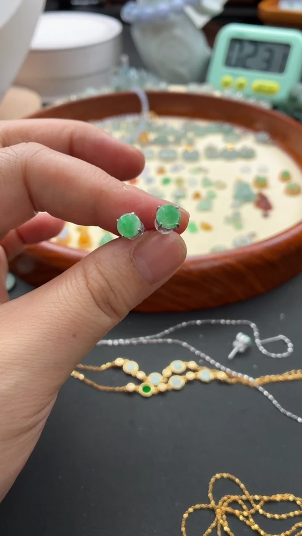 翡翠银S925镶嵌颈饰翡翠鑲嵌 耳釘 隨機發