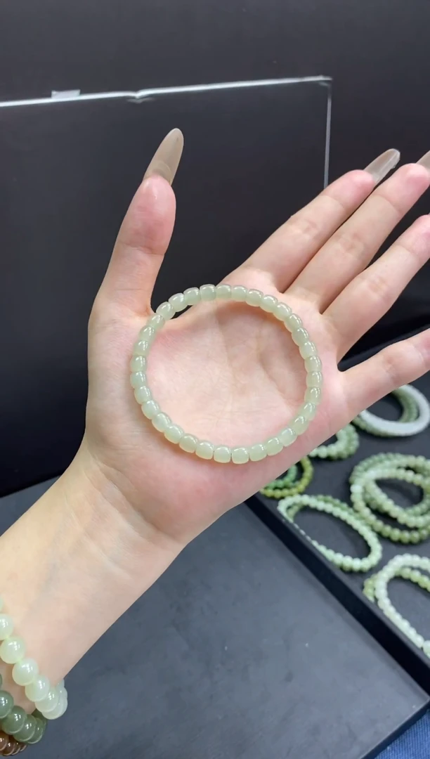 手串未镶嵌和田玉卡5*6mm 晴水精工直切极限弧