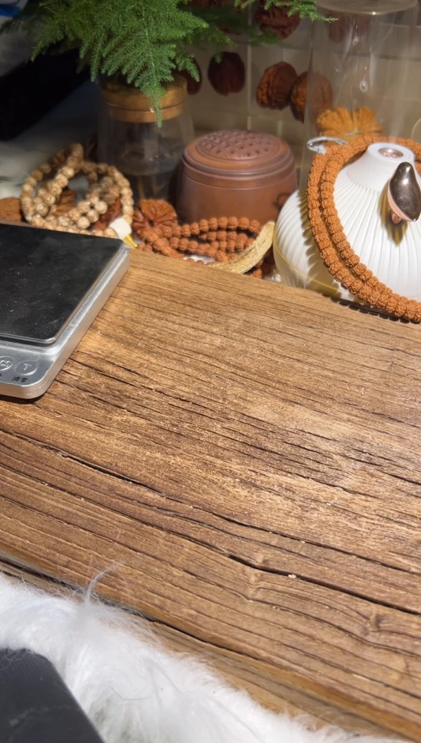 【闪购商品】文玩核桃吊坠白狮子/亚土