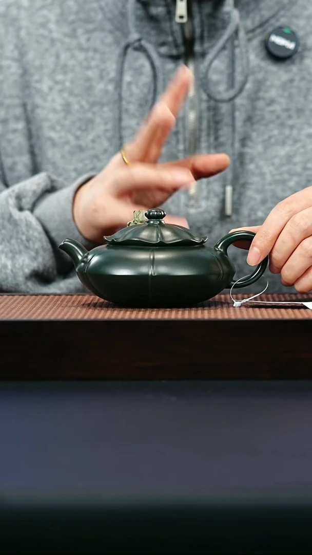 茶壶紫砂宜兴紫砂 青蛙莲子 绿泥 柳用江 h088