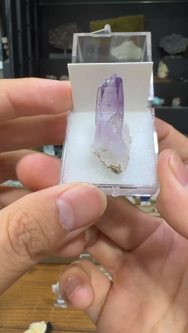 月下珠宝严选矿物