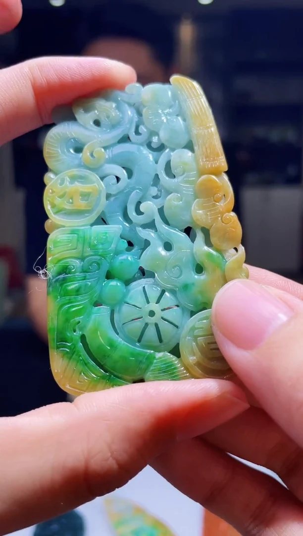 翡翠未镶嵌颈饰M-@@LGZC8156