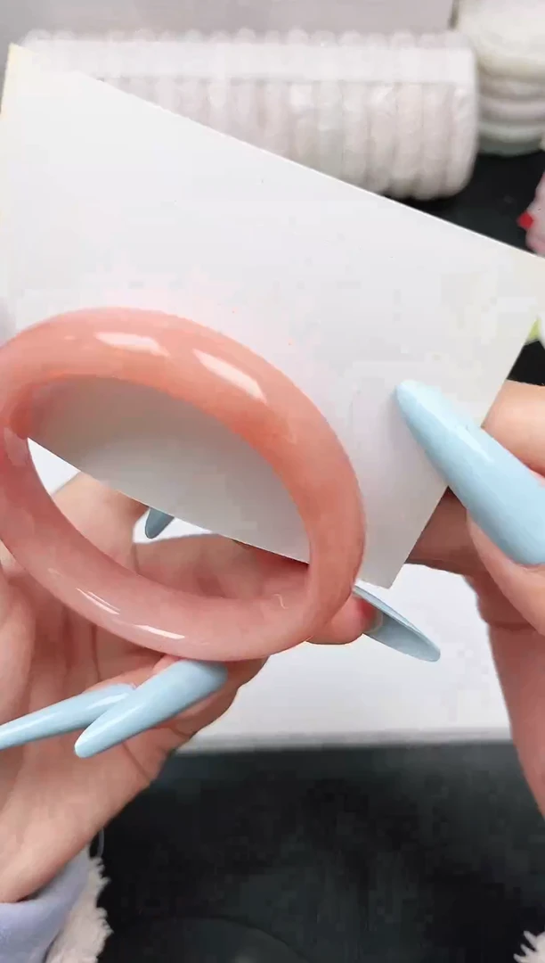 未镶嵌手镯石英质玉100-