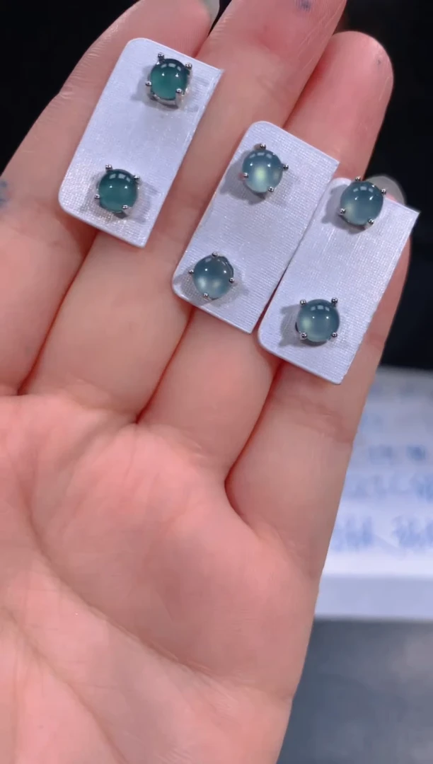 【闪购商品】定制翡翠未镶嵌11定制翡翠，多样性发货（发其一）
