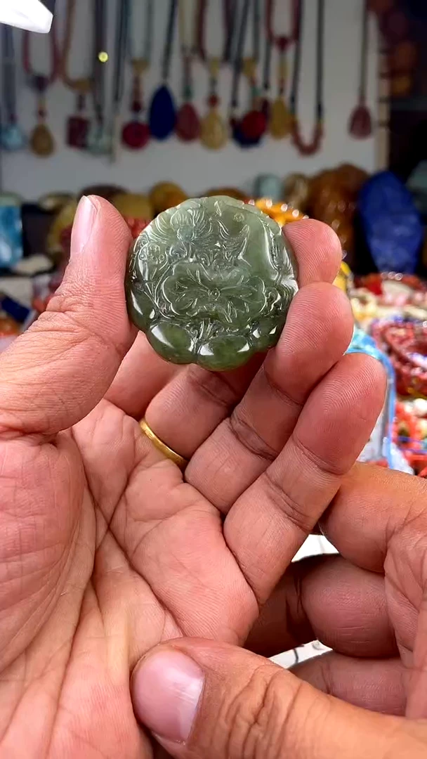 【闪购商品】翡翠吊坠(不含链)未镶嵌(一物一件)136129