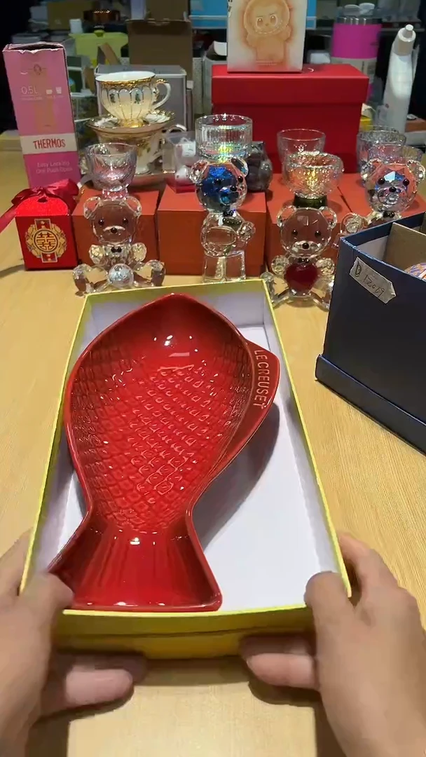 瓷片碗碟好物一件不留@@1