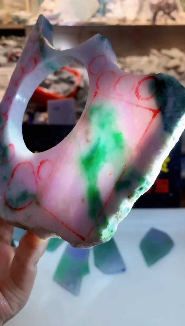 裸石翡翠0朱0翡翠珠宝85