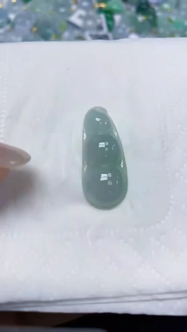 翡翠未镶嵌颈饰天然缅甸翡翠A货