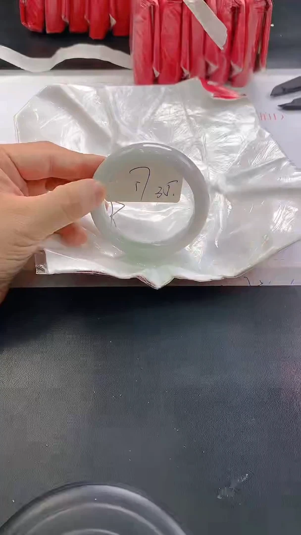 未镶嵌手镯翡翠35