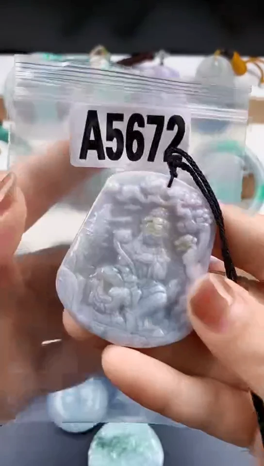 颈饰未镶嵌翡翠天然翡翠吊坠挂件