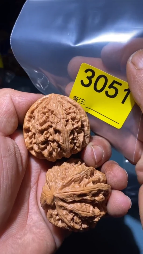 文玩核桃吊坠碳*哥大粗筋44左右微修打底3051