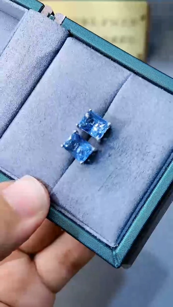 【闪购商品】海蓝宝石耳饰银S925镶嵌516